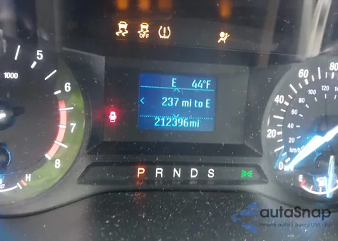 2015 Ford Fusion S z USA, uszkodzony, nr VIN 3FA6P0G70FR296984